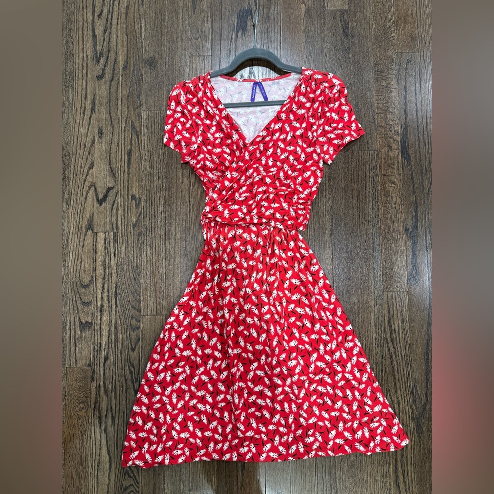 Seraphine maternity/ nursing dress- size 4